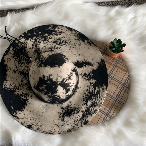 Hatch Accessories - Beautiful marbled Floppy Hat
